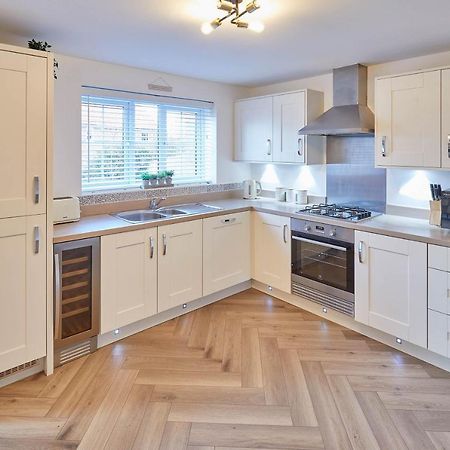 Host & Stay - Redsky House Whitby Esterno foto
